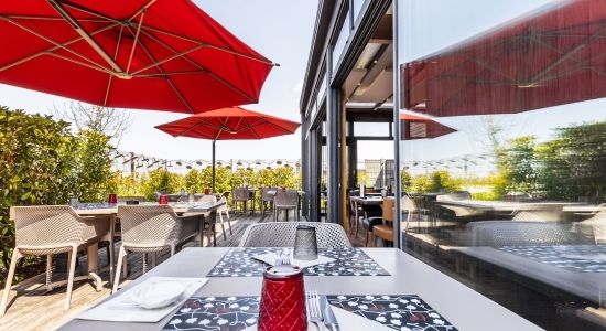 Véranda pour professionnels : solution pour extension de vos locaux Véranda pour professionnels : solution pour extension de vos locaux