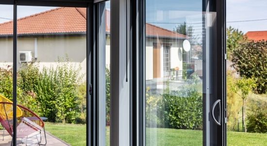 Des conseils pour raviver l'éclat de vos vérandas, auvents & pergolas en alu ! Des conseils pour raviver l'éclat de vos vérandas, auvents & pergolas en alu !