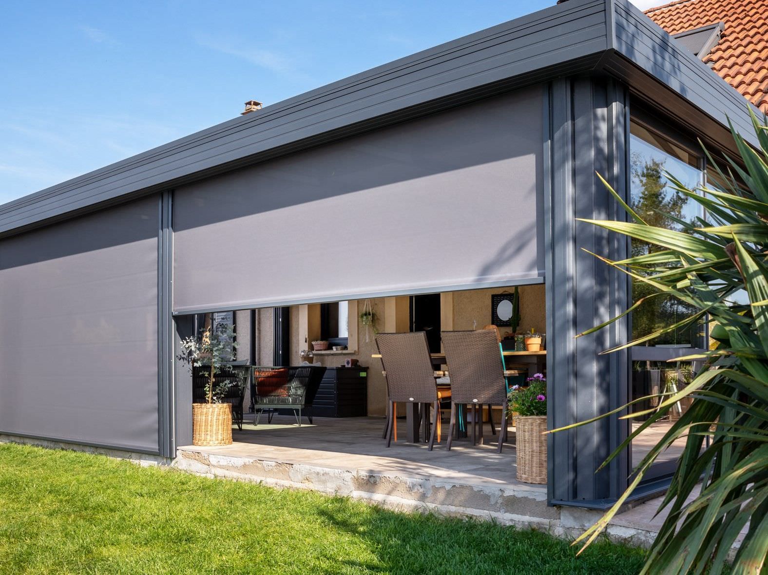 Stores intérieurs ou extérieurs motorisés - Lorraine Alsace FBS