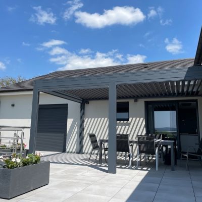 Auvent Bioclimatique avec stores