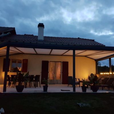 Auvent alu contemporain