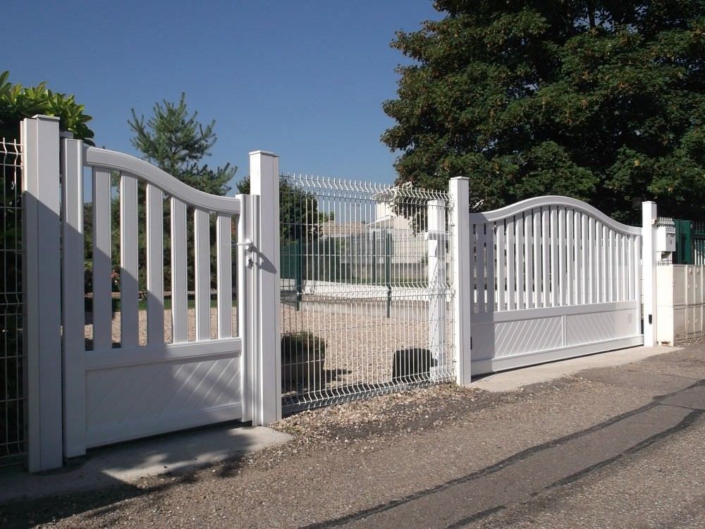Portail et portillon traditionnels