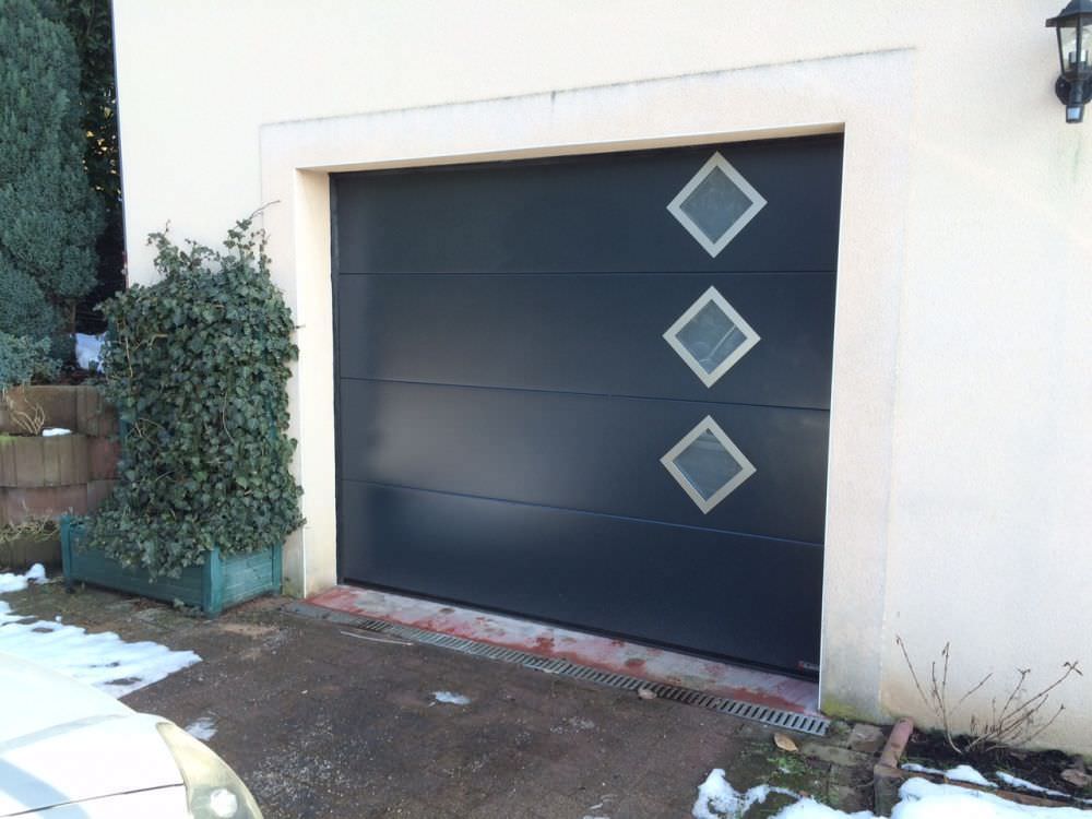 Porte de garage alu moderne