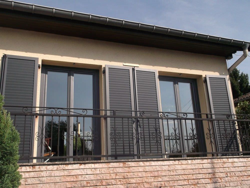 Volets battants aluminium pour portes fenêtres