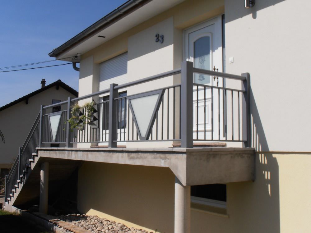 Garde Corps balcon gris clair