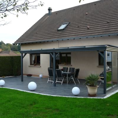 Auvent Terrasse avec vitres protection vent