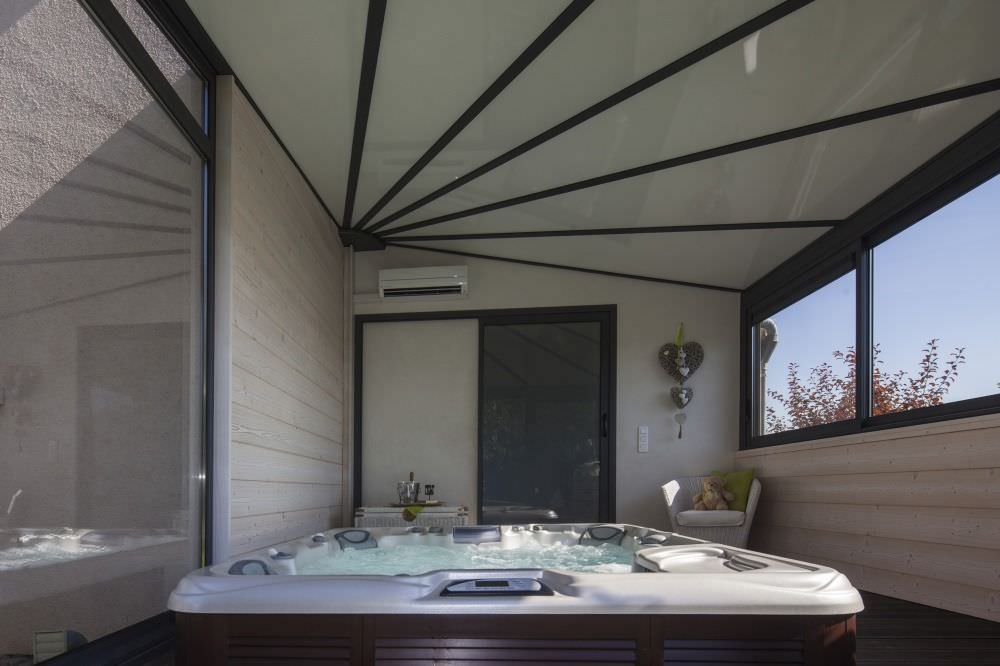 Véranda pour terrasse dans un angle