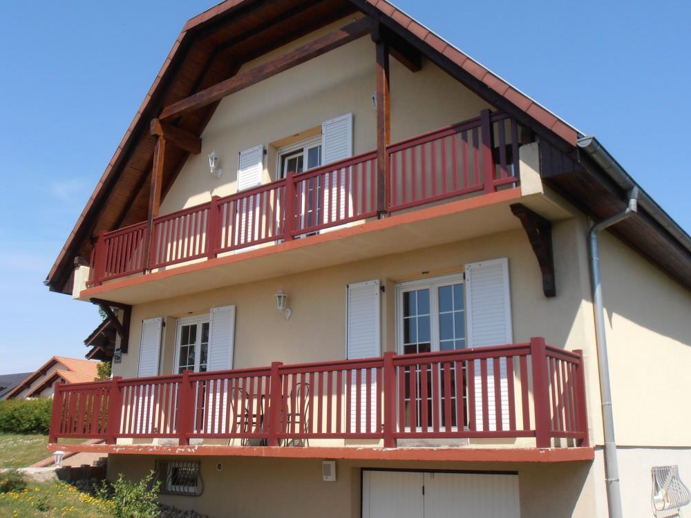 Garde-fou en aluminium sur balcon