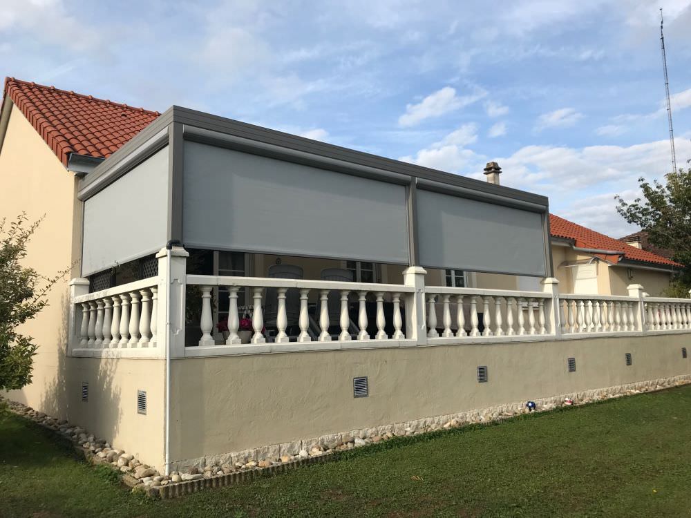Pergola avec stores électrique