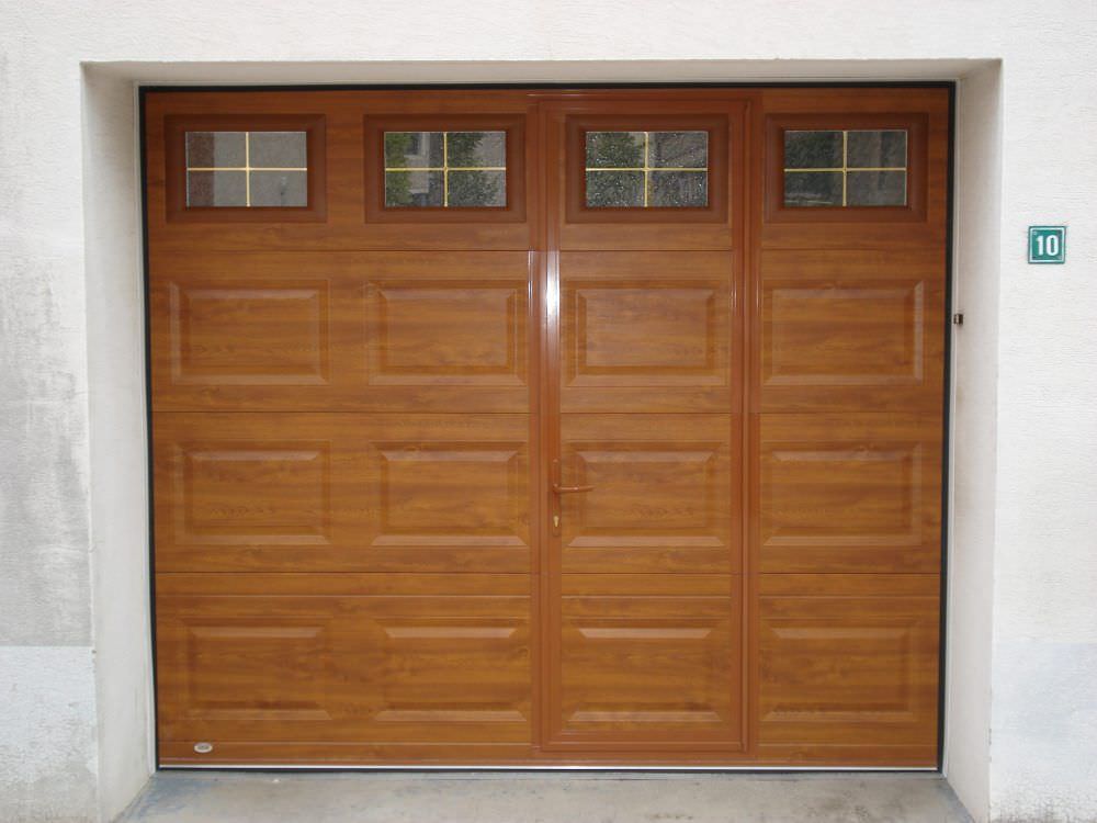 Porte de garage alu effet bois
