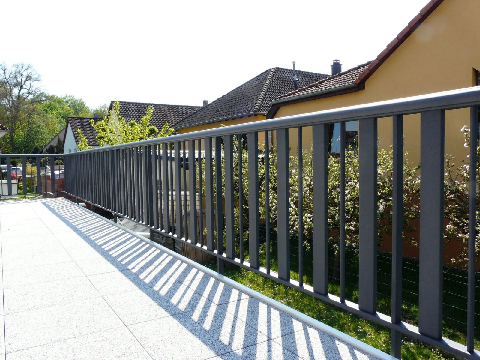 Rambarde de terrasse en alu gris