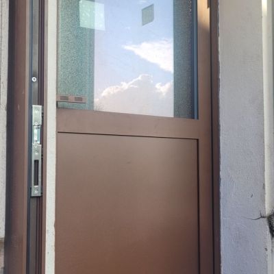 SAS d'entrée avec porte en alu