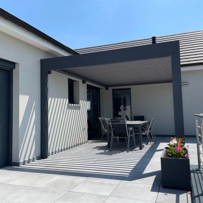Auvent Bioclimatique avec stores