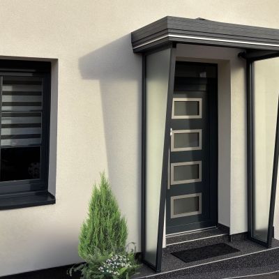 Marquise aluminium avec liseré inox Secteur Yutz