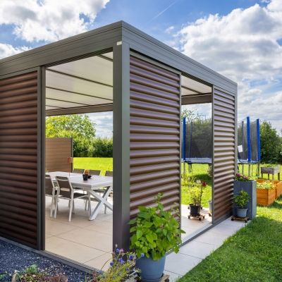 Auvent Pergola avec parois coulissantes