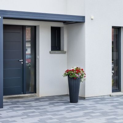 Marquise moderne pour l'entrée