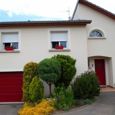 Porte d'entrée et garage alu rouge Blénod-lès-Pont-à-Mousson (54)