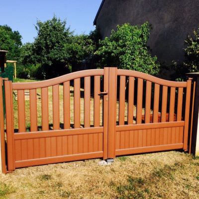 Portail alu effet bois Port-Sur-Seille (54) Portail alu effet bois Port-Sur-Seille (54)