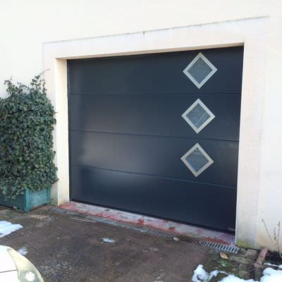 Porte de garage alu moderne 