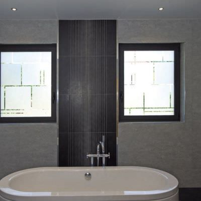 Fenêtre alu vitrage décoratif  Fenêtre alu vitrage décoratif