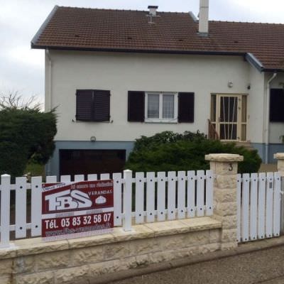 Volets battants en aluminium effet bois Blénod-lès-Pont-à-Mousson (54)