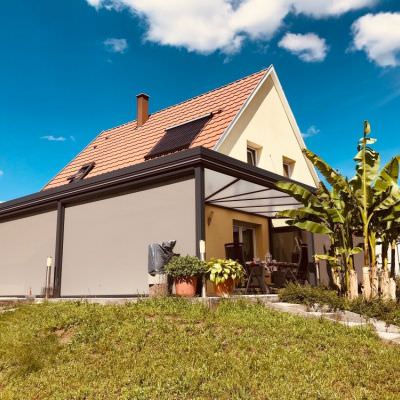 Auvent avec store sur côté GRIES (67)