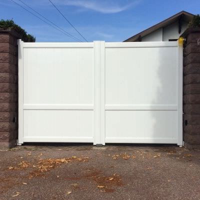 Portail 2 vantaux alu blanc Sarreguemines (57) Portail 2 vantaux alu blanc Sarreguemines (57)