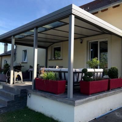 Auvent Pergola avec toit fabriqué en France Lorraine Alsace